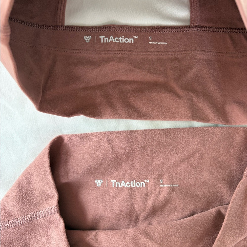 Aritzia Women's Rose/Mauve Sports Bra and Leggings Set - Picture 8 of 8